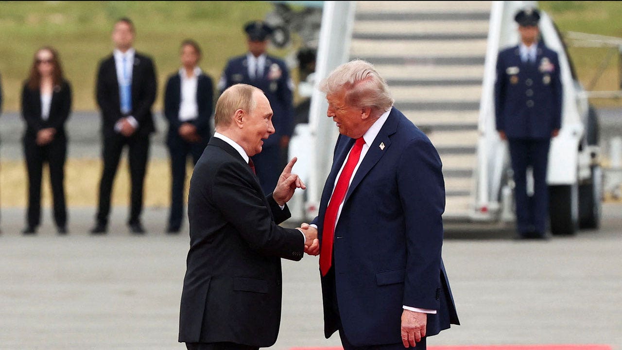 Trump ve Putin: Alaska'da Tarihi Zirve Başladı
